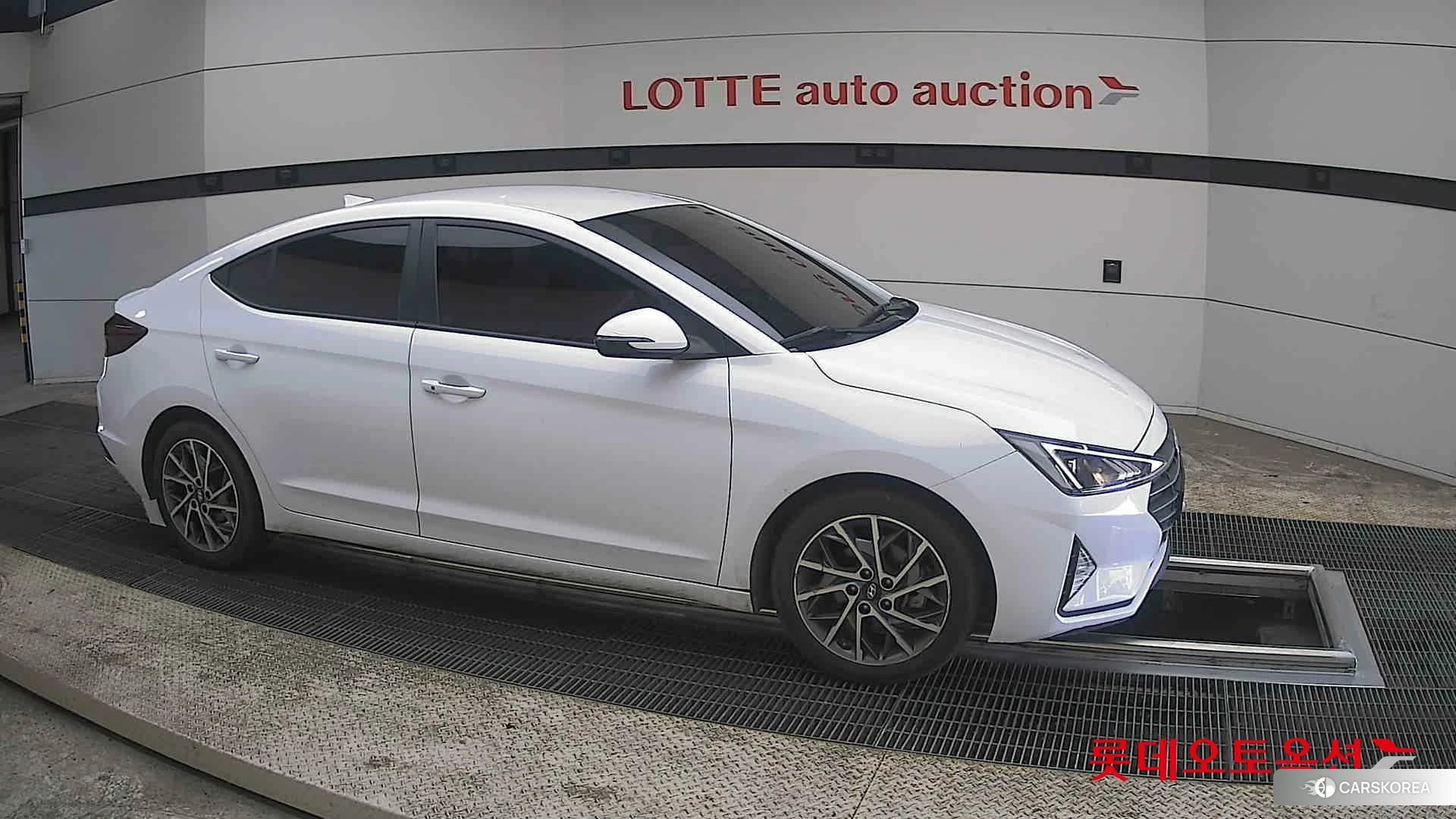 Hyundai Avante id 3882049 из Кореи 8