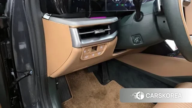 Hyundai Grandeur Hybrid (GN7) id 3639307 из Кореи 8