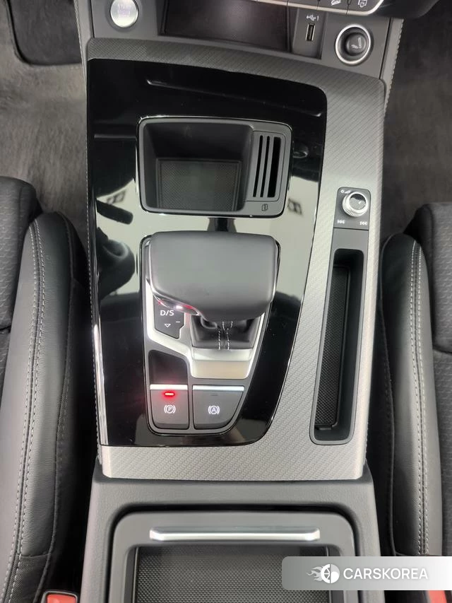 Audi Q5L Sportback id 4279178 из Китая 8