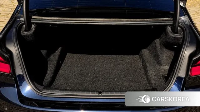 BMW 5 Series (G30) id 3363146 из Кореи 8