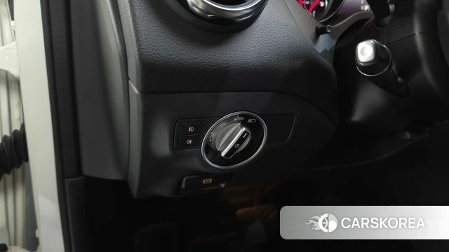 Mercedes-Benz GLA-Class X156 id 4363340 из Кореи 8