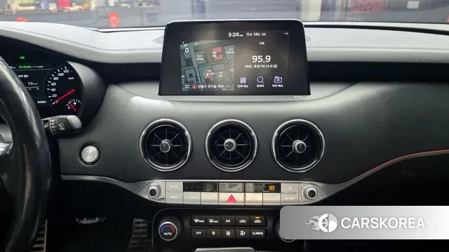 Kia Stinger id 3368737 из Кореи 8