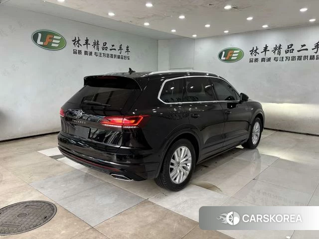 Volkswagen Touareg id 4394047 из Китая 8