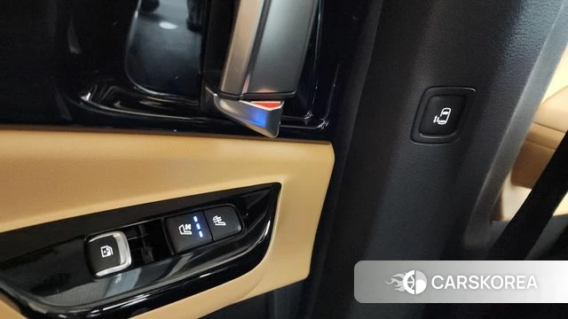 Kia Carnival 4th generation id 3851036 из Кореи 8