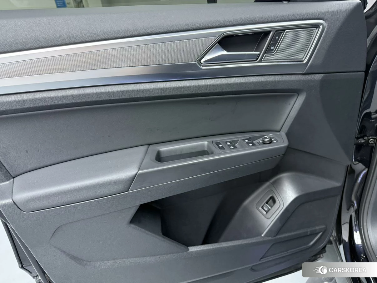 Volkswagen Tourang id 4461329 из Китая 8