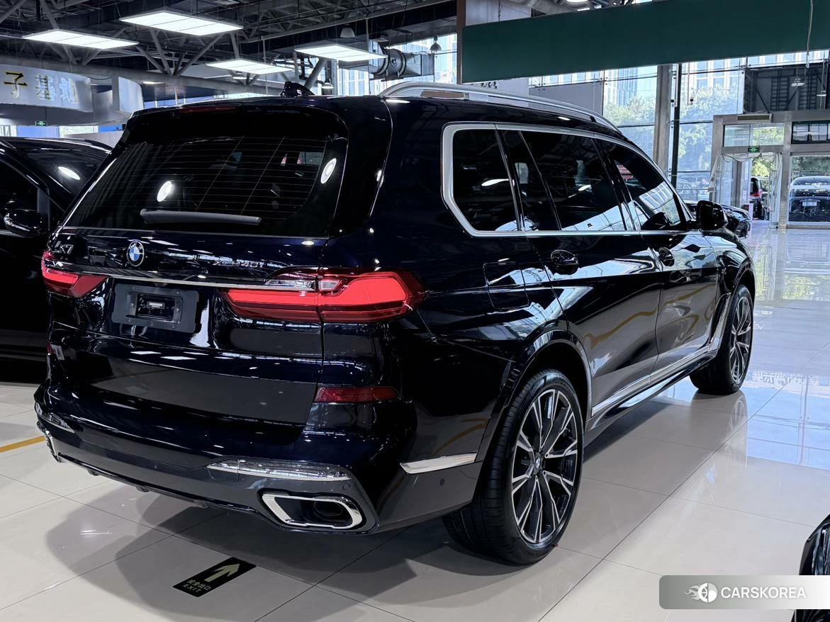 BMW X7 id 4421212 из Китая 8