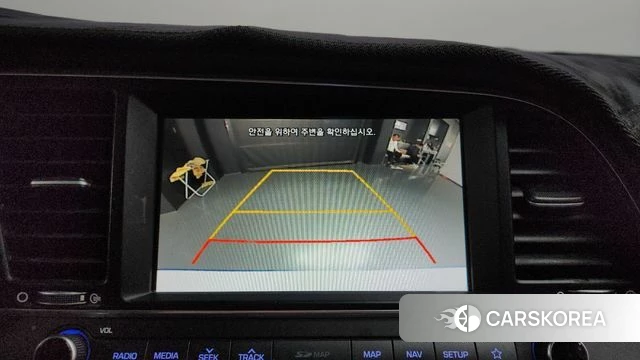 Hyundai Avante AD id 3834878 из Кореи 8