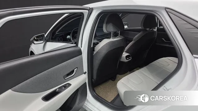 Hyundai Avante (CN7) id 3394538 из Кореи 8