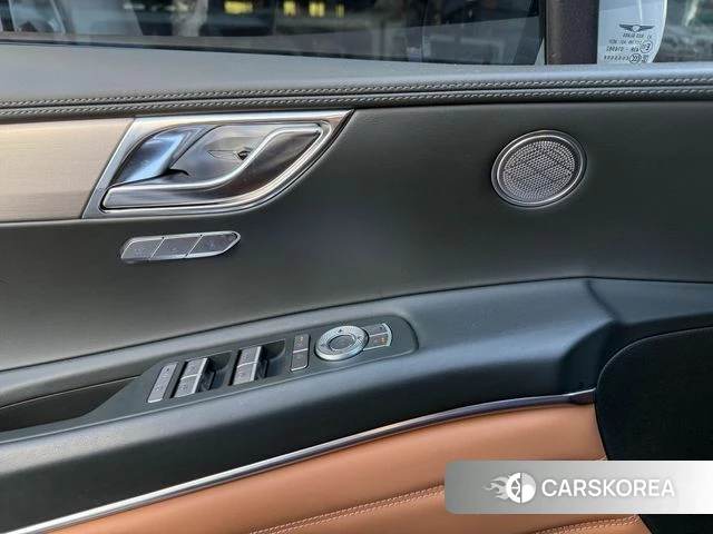 Genesis GV80 id 4017138 из Кореи 8