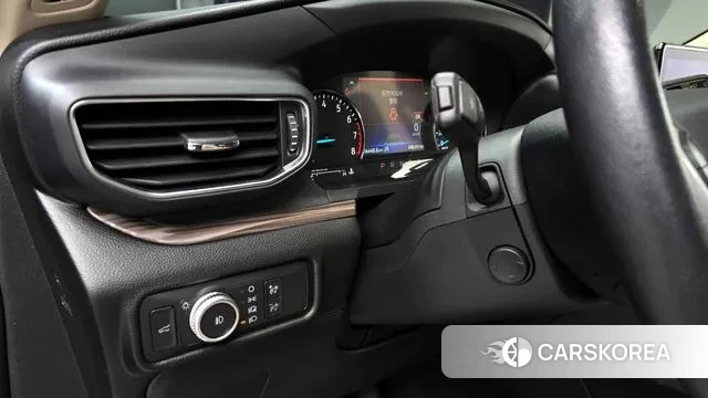 Ford Explorer 6th Generation id 3640608 из Кореи 8