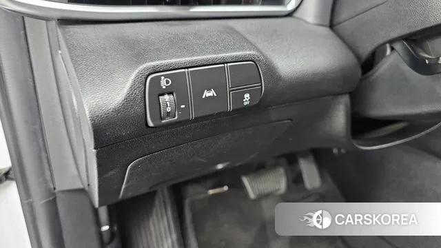 Hyundai Avante (CN7) id 3342802 из Кореи 8