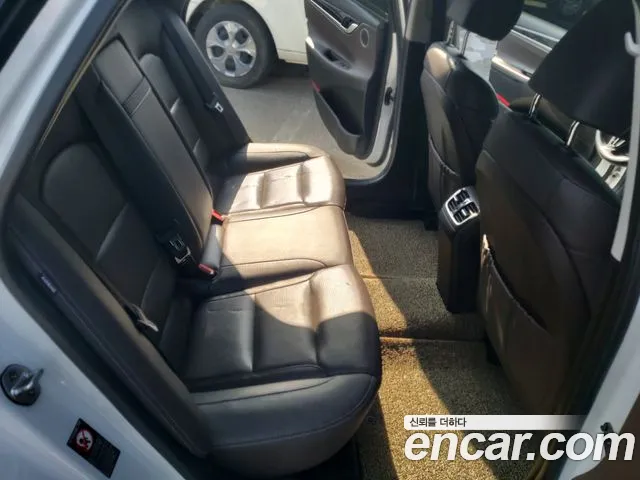 Hyundai Grandeur IG id 2458119 из Кореи 8