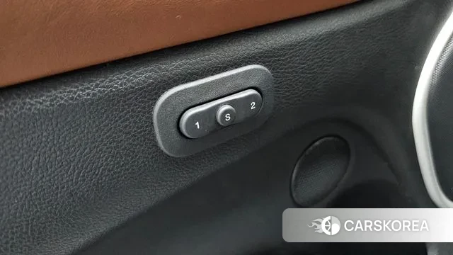 Jeep Grand Cherokee id 3301073 из Кореи 8