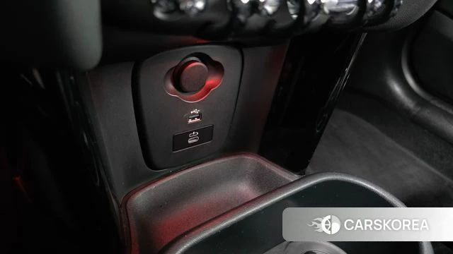Mini Cooper S id 3914682 из Кореи 8