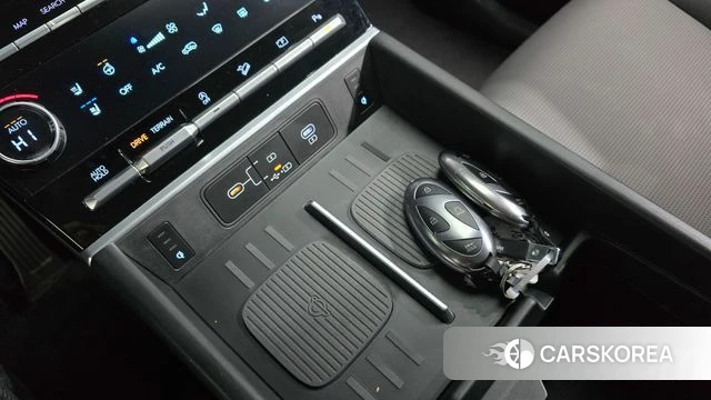 Hyundai Santa Fe (MX5) id 3876734 из Кореи 8