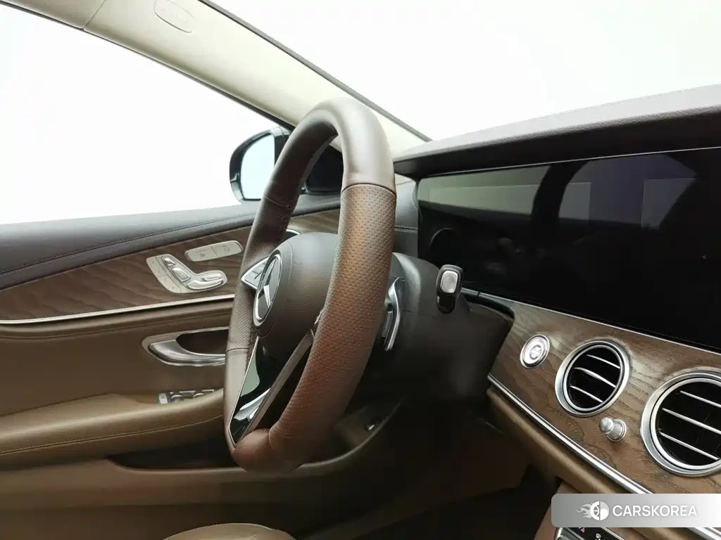 Mercedes-Benz E-Class id 4669499 из Китая 9