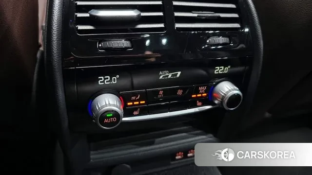 BMW 5 Series (G30) id 3626287 из Кореи 8