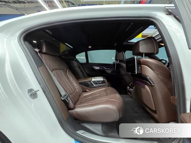 BMW 7 Series (G11) id 4362711 из Кореи 8