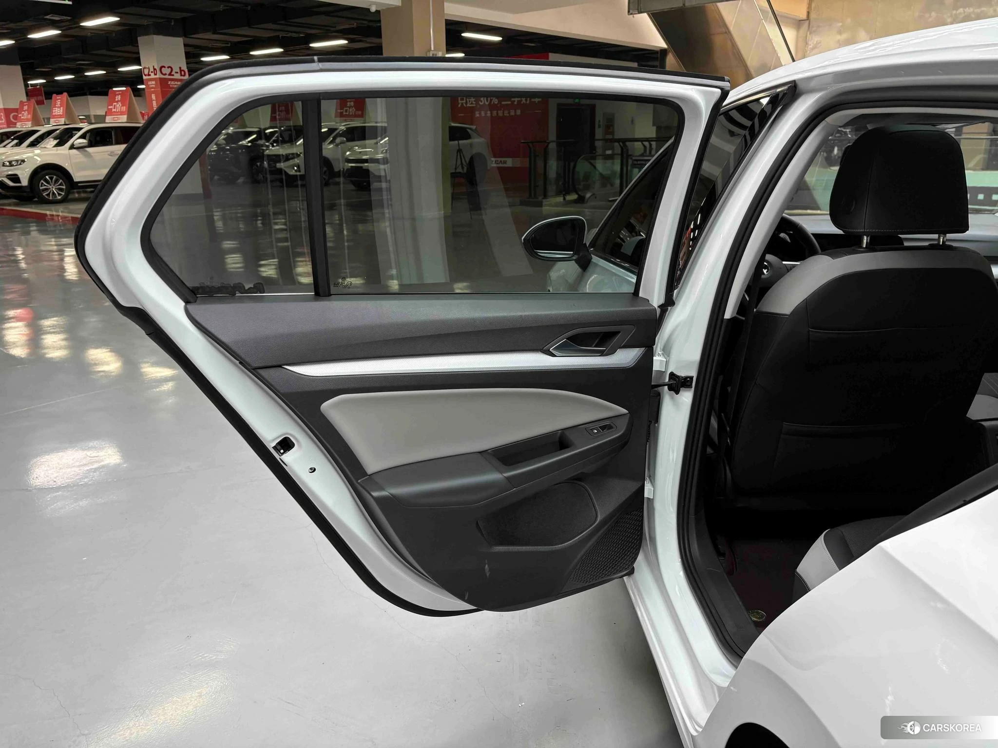 Volkswagen Golf id 4479665 из Китая 8