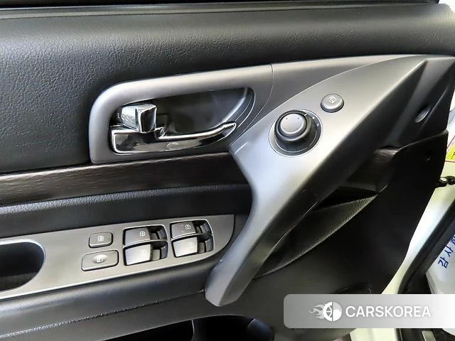 Ssangyong Korando Turismo id 4285539 из Кореи 8