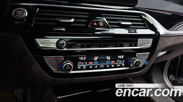 BMW 5 Series (G30) id 2708958 из Кореи 8