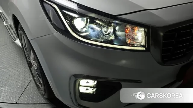 Kia The New Carnival id 3698501 из Кореи 8