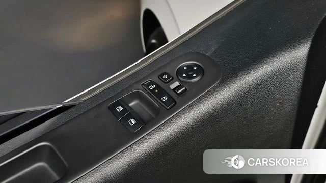 Hyundai Staria id 3858141 из Кореи 8