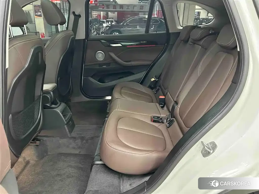 BMW X1 id 4576338 из Китая 8