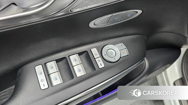 Genesis GV70 id 3954702 из Кореи 8