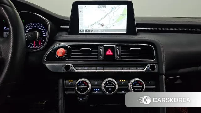 Genesis G70 id 3233725 из Кореи 8