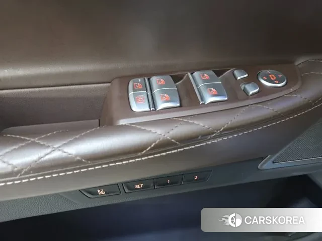 BMW 7 Series (G11) id 3697958 из Кореи 8