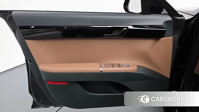 Hyundai Grandeur (GN7) id 3299699 из Кореи 8