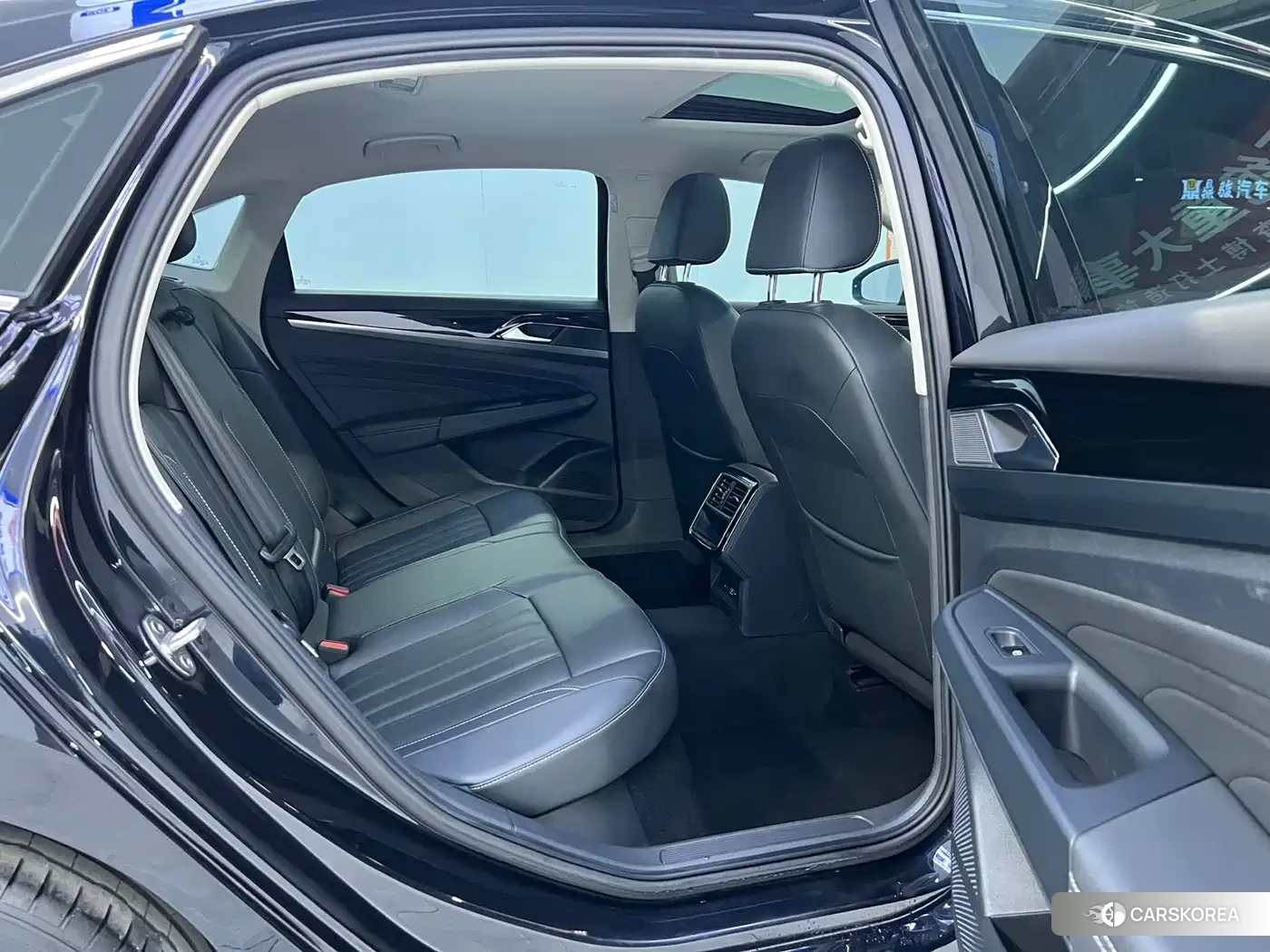 Volkswagen Passat id 4622536 из Китая 8