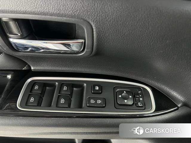 Mitsubishi  Outlander id 4207898 из Китая 8