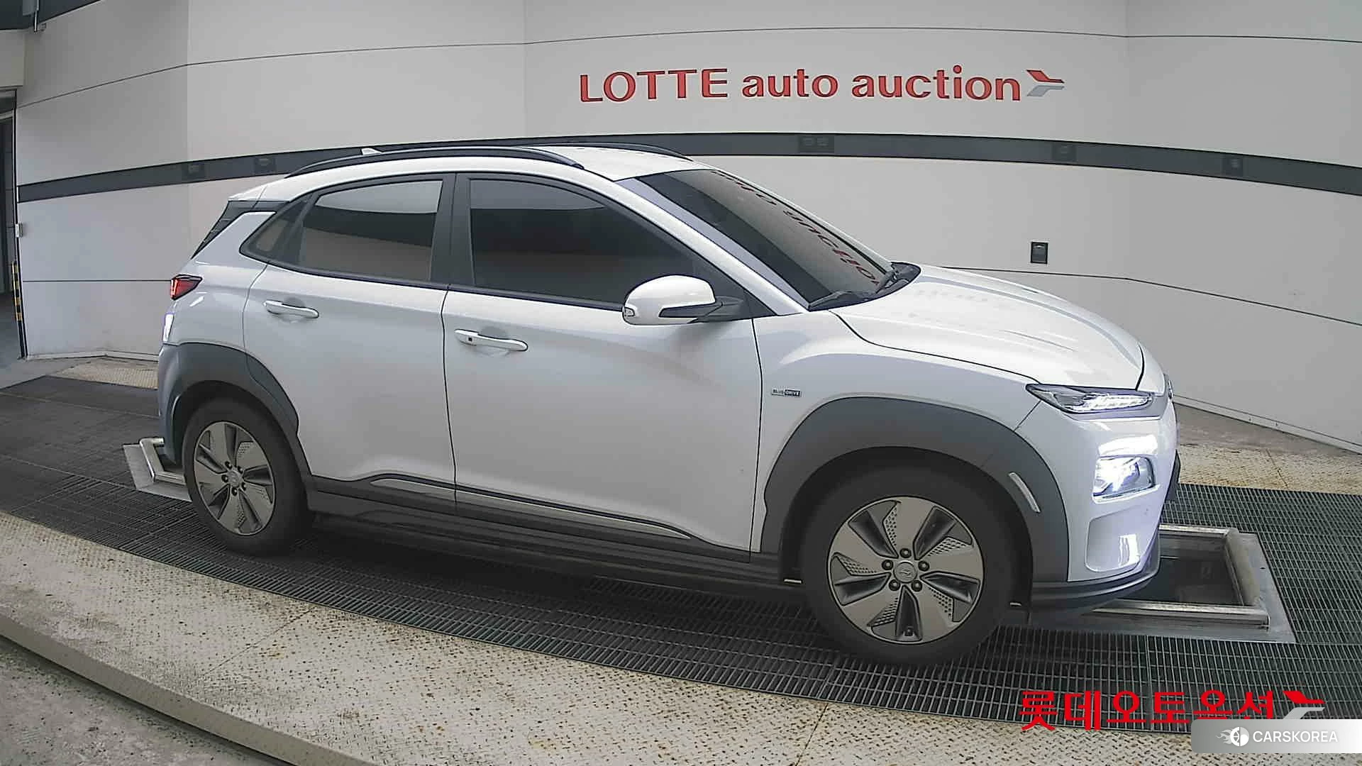 Hyundai KONA Electric id 4674132 из Кореи 8