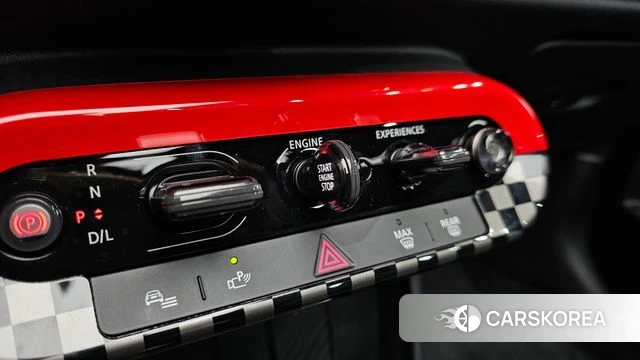 Mini Cooper C Convertible 4th Generation id 4222442 из Кореи 8