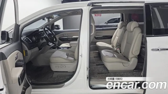 Kia The New Carnival id 2945966 из Кореи 8