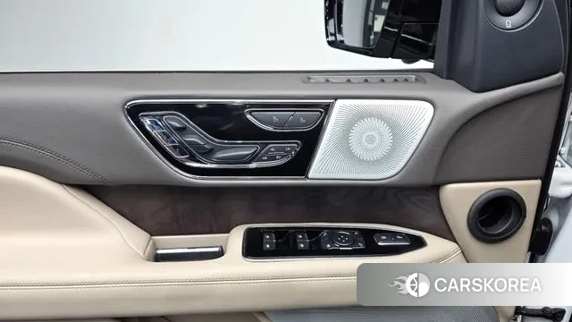 Lincoln Navigator 4th generation id 3492625 из Кореи 8