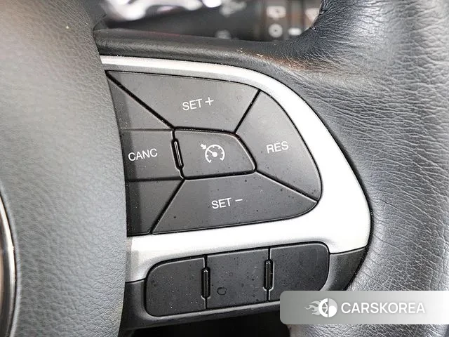 Jeep Renegade id 3098193 из Кореи 8