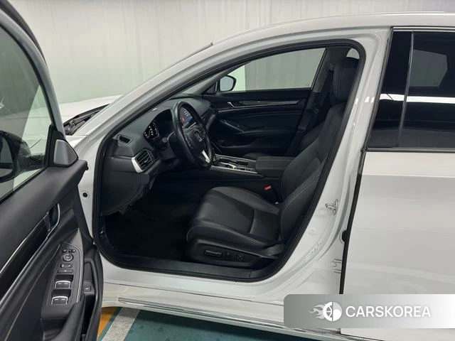Honda Accord id 4211628 из Китая 8