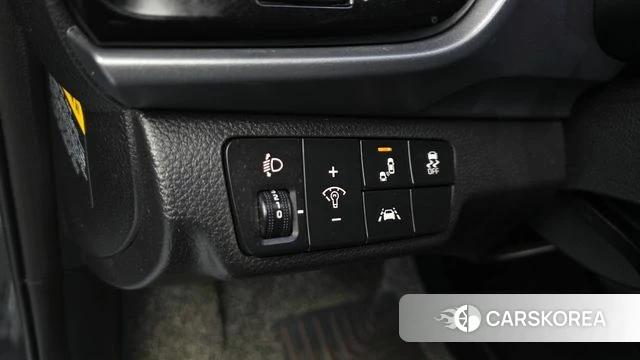 Kia Stonic id 3955630 из Кореи 8