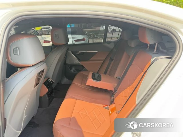 BMW 5 Series (G60) id 4739114 из Кореи 8