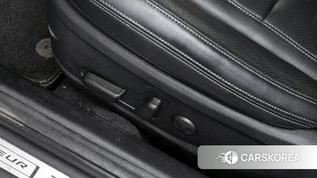 Hyundai Grandeur IG Hybrid id 3060607 из Кореи 8