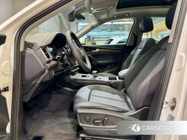 Audi Q5L id 3837333 из Китая 8