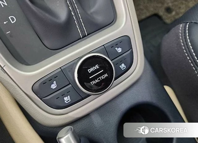 Hyundai Venue id 3933607 из Кореи 8