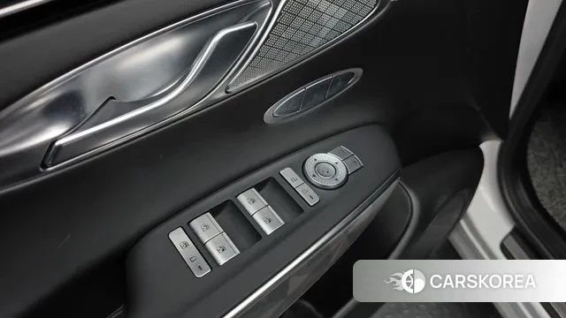 Genesis GV70 id 3479056 из Кореи 8