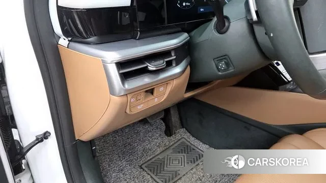 Hyundai Grandeur (GN7) id 3512268 из Кореи 8