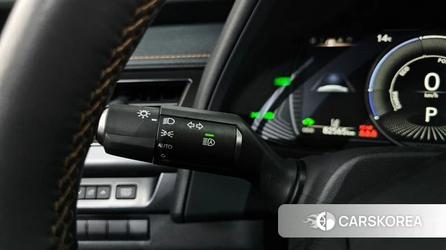 Lexus UX250h id 3845171 из Кореи 8