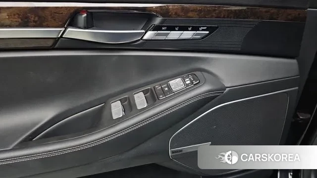 Genesis G90 id 3650954 из Кореи 8