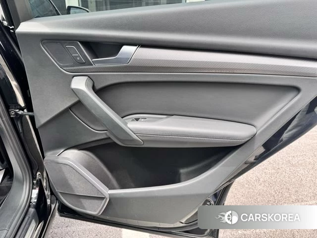 Audi Q5L id 4329241 из Китая 8